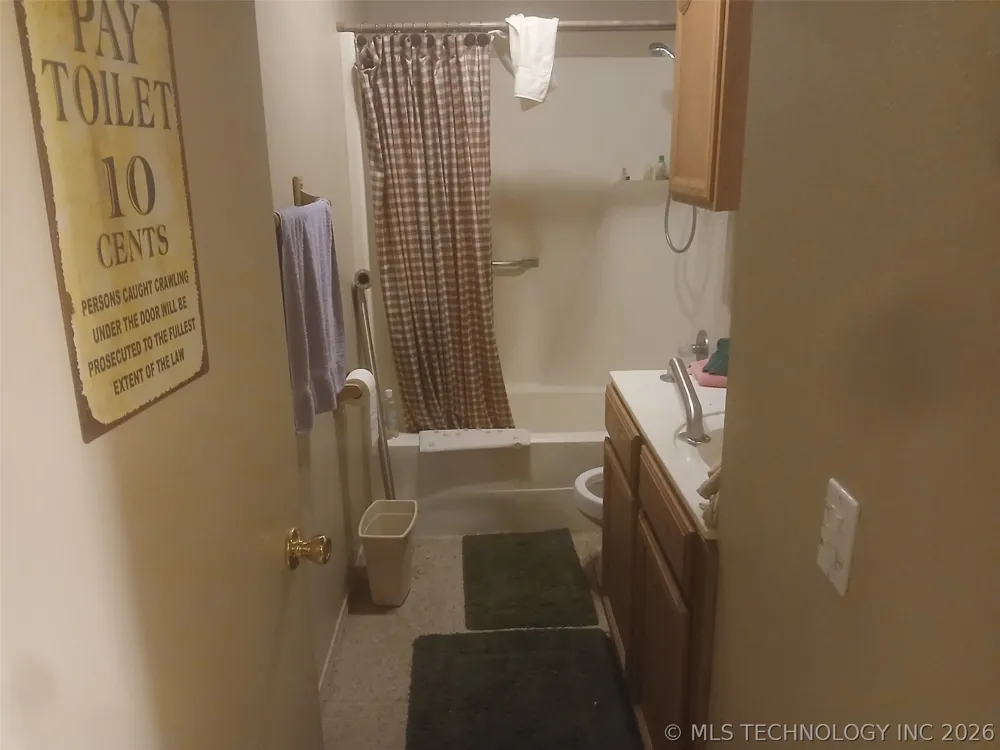 2644 548 ROAD Tahlequah, OK 74464