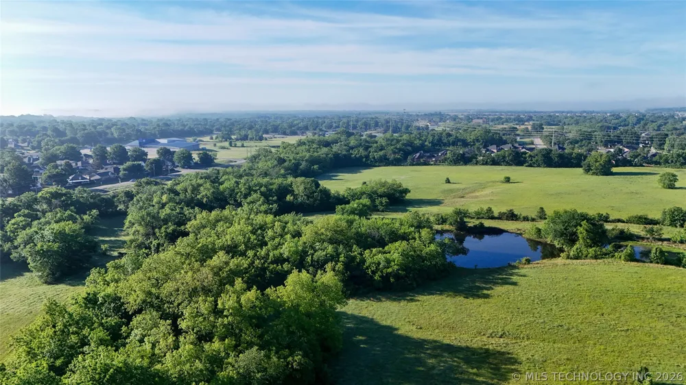6 S Elwood Avenue Glenpool, OK 74033
