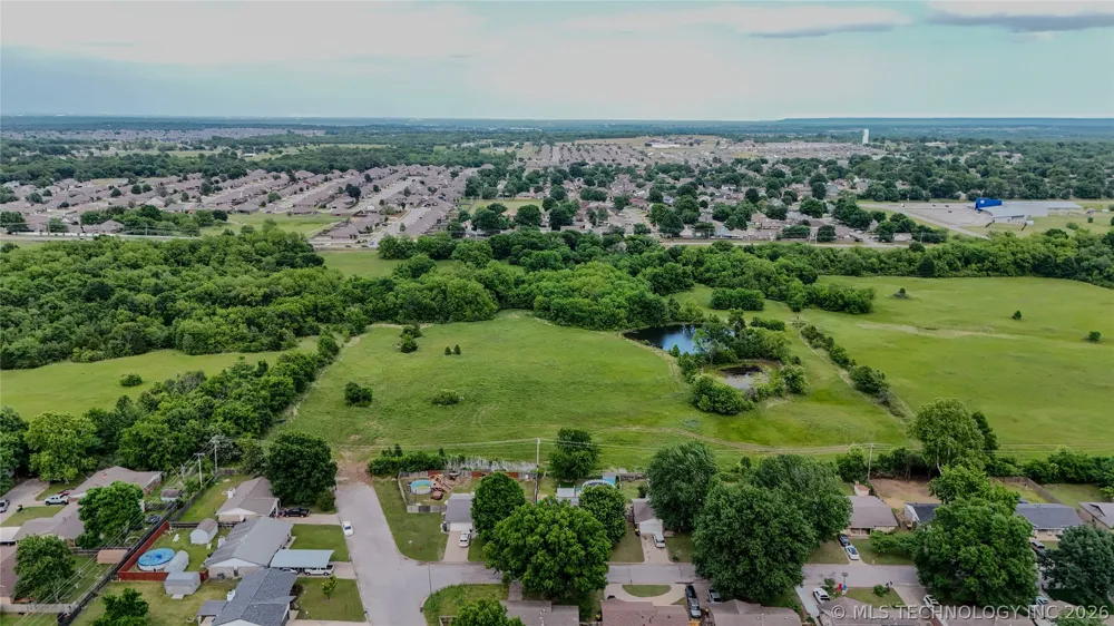 6 S Elwood Avenue Glenpool, OK 74033