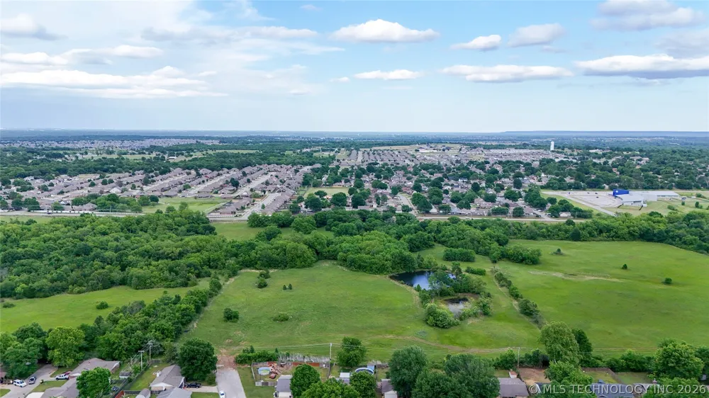 6 S Elwood Avenue Glenpool, OK 74033