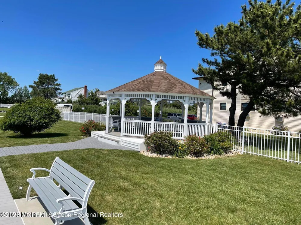 31 Wharfside Drive Monmouth Beach, NJ 07750