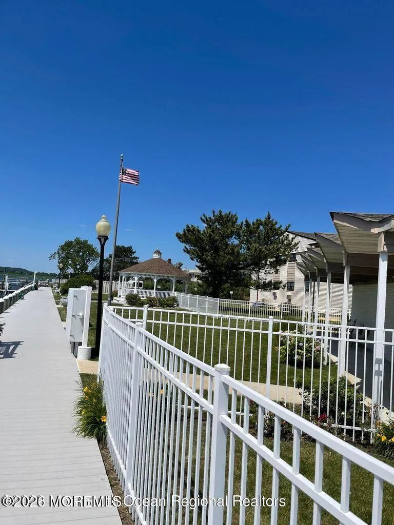 31 Wharfside Drive Monmouth Beach, NJ 07750