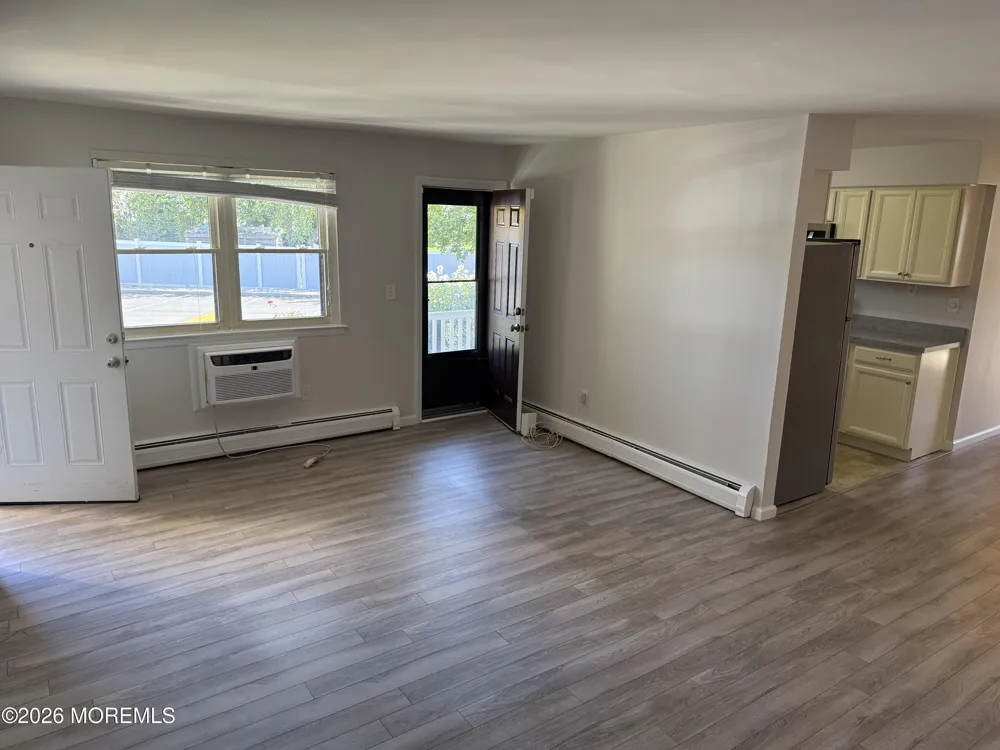 31 Wharfside Drive Monmouth Beach, NJ 07750