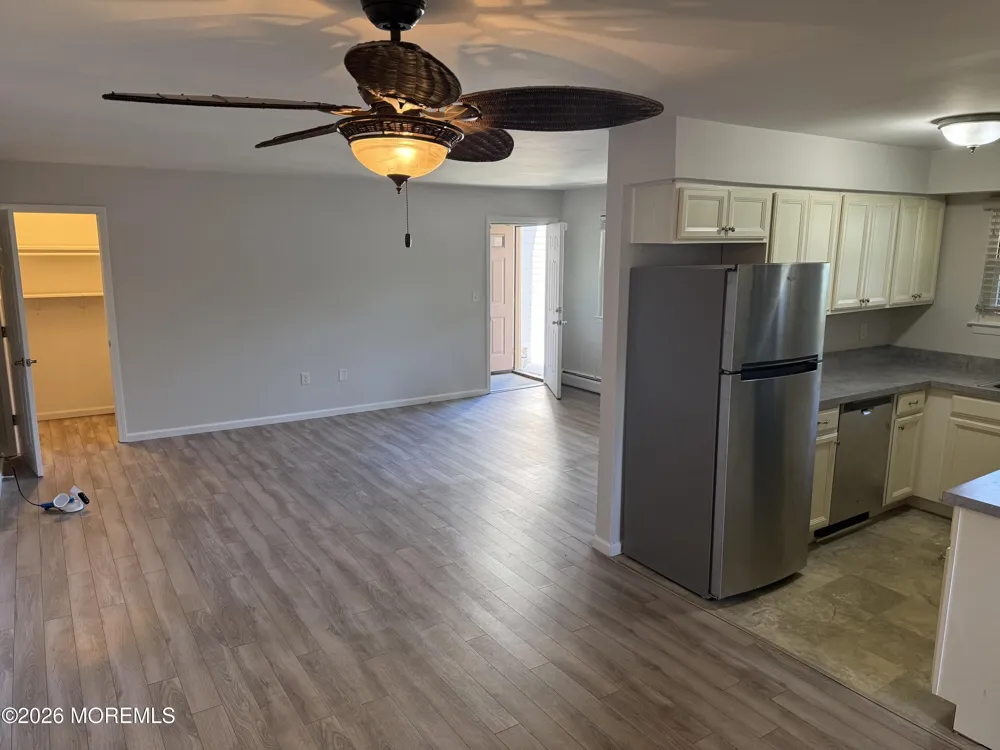 31 Wharfside Drive Monmouth Beach, NJ 07750