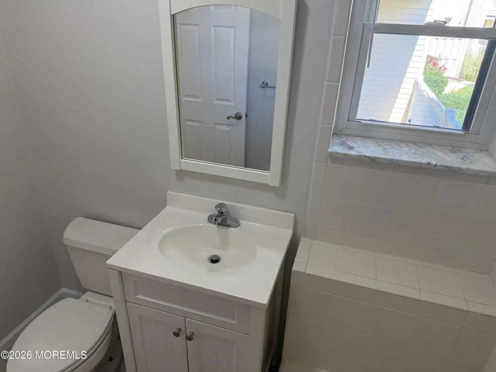 31 Wharfside Drive Monmouth Beach, NJ 07750