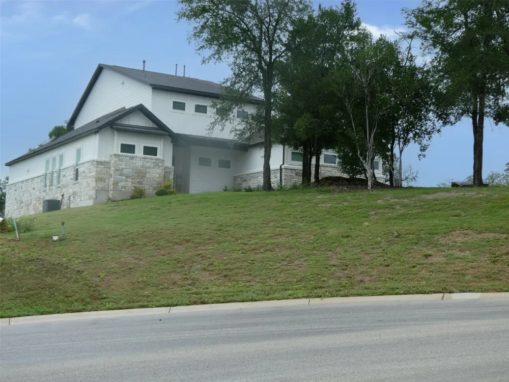 116 MERLIN COURT Cedar Creek, TX 78612