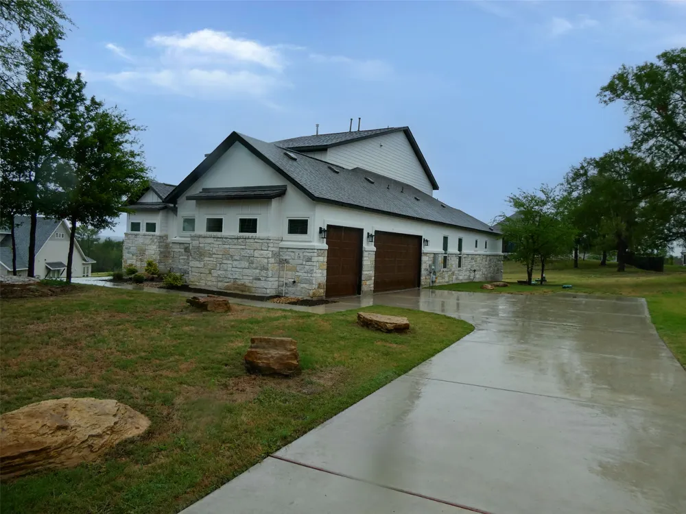 116 MERLIN COURT Cedar Creek, TX 78612