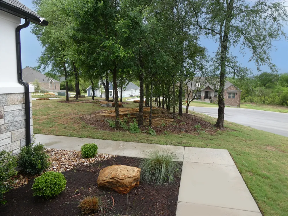 116 MERLIN COURT Cedar Creek, TX 78612