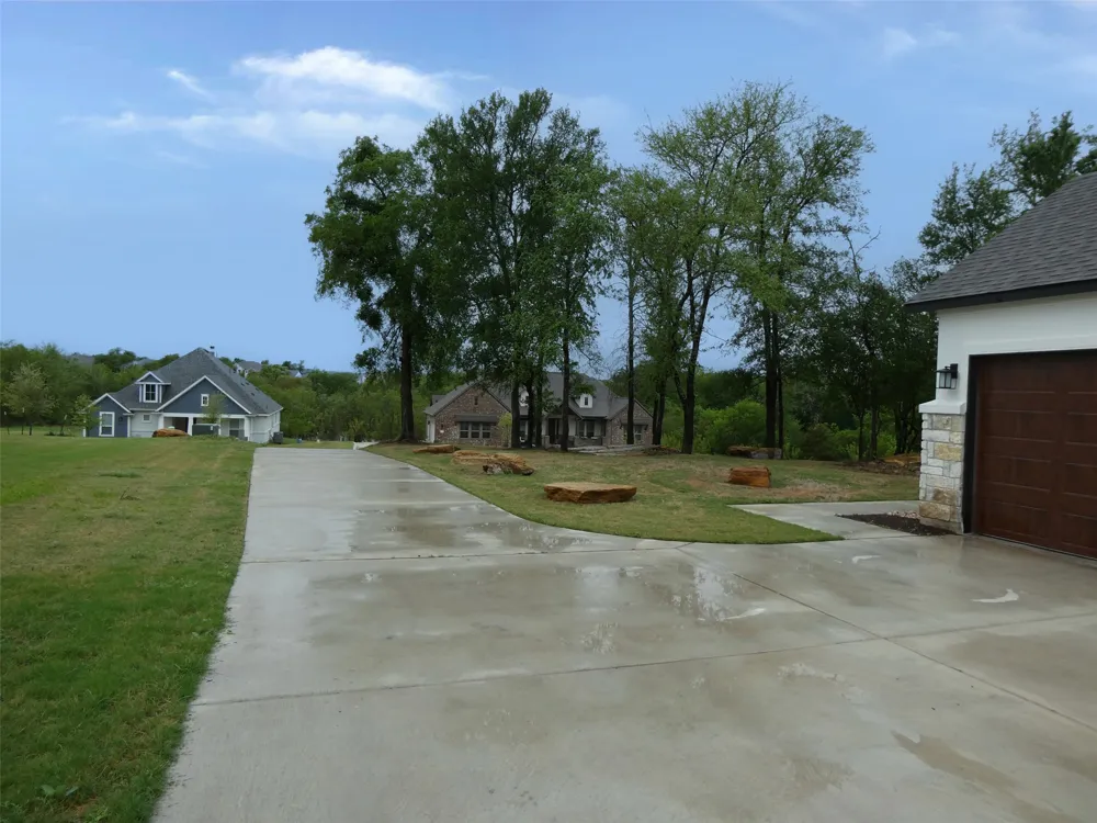 116 MERLIN COURT Cedar Creek, TX 78612