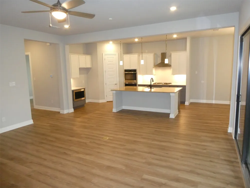 116 MERLIN COURT Cedar Creek, TX 78612