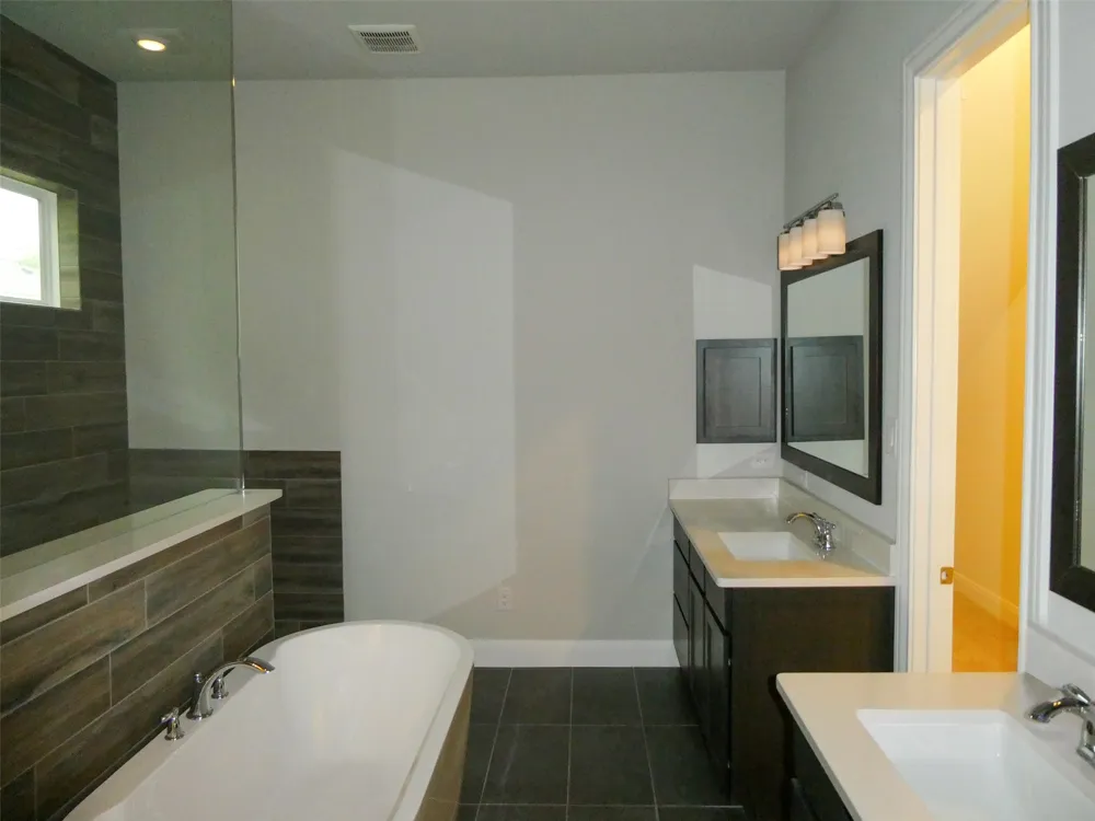 116 MERLIN COURT Cedar Creek, TX 78612