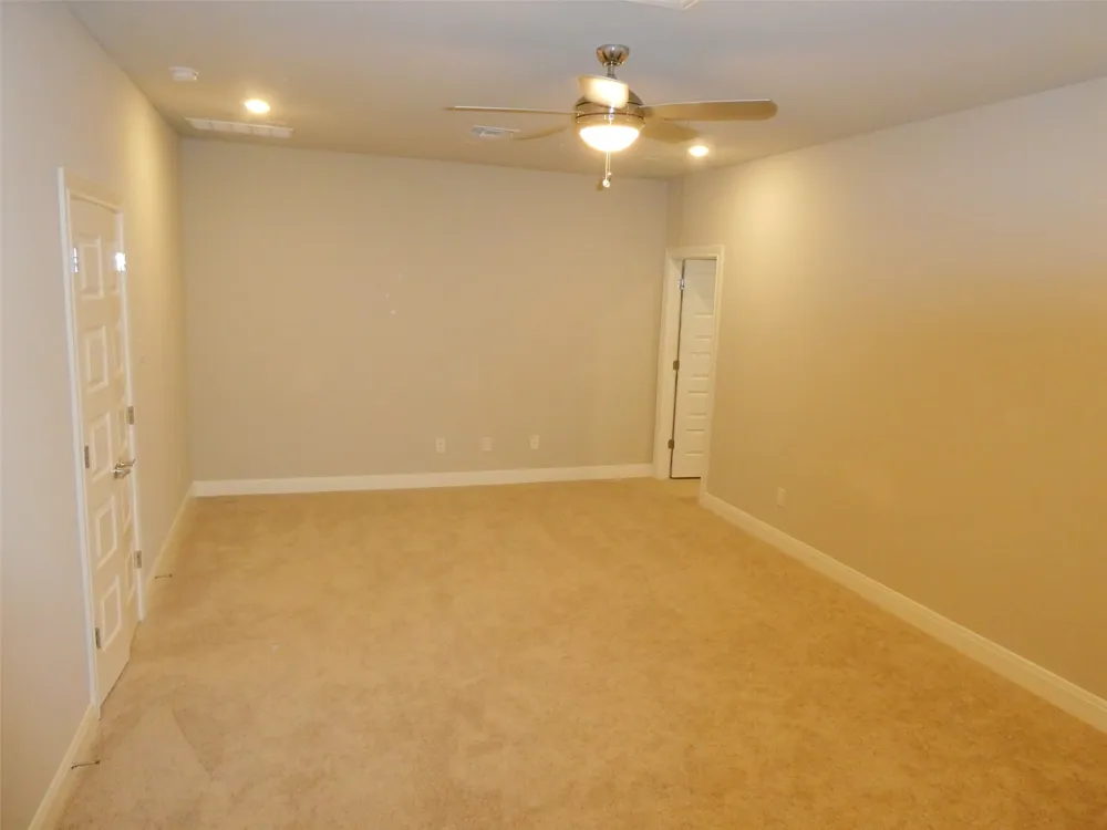 116 MERLIN COURT Cedar Creek, TX 78612