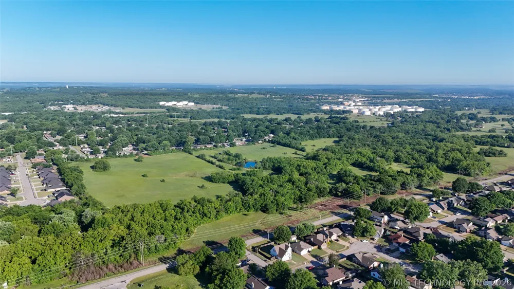 7 S Elwood Avenue Glenpool, OK 74033
