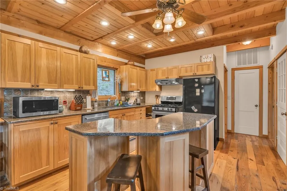 1819 Fulton Reeves Road Laurel Springs, NC 28644