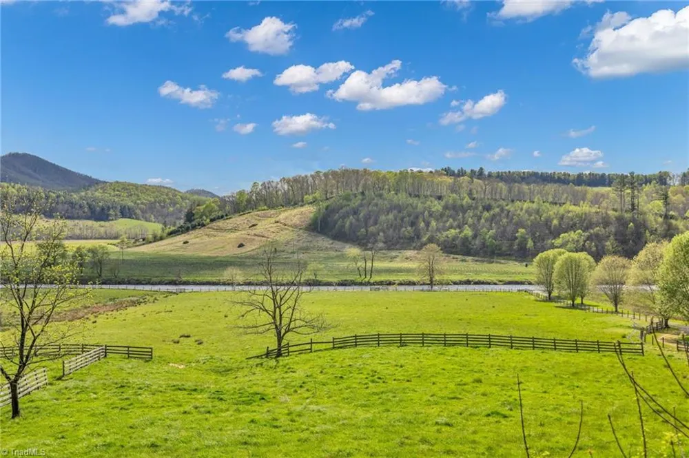 1819 Fulton Reeves Road Laurel Springs, NC 28644