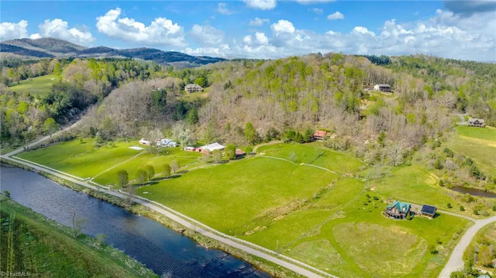 1819 Fulton Reeves Road Laurel Springs, NC 28644