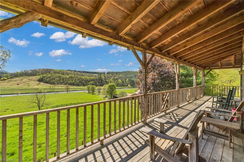 1819 Fulton Reeves Road Laurel Springs, NC 28644
