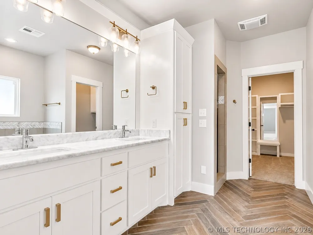 13120 Knight Island Drive Oklahoma City, OK 73142