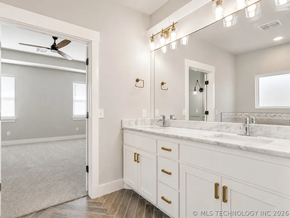 13120 Knight Island Drive Oklahoma City, OK 73142