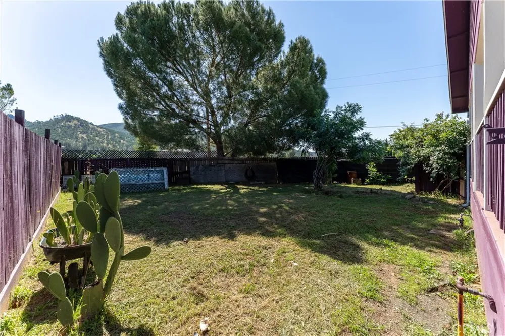 17706 Holly Way Clearlake Oaks, CA 95423