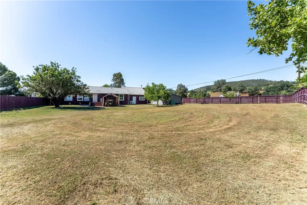 17706 Holly Way Clearlake Oaks, CA 95423