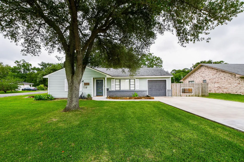 3116 12th Street Bay City, TX 77414