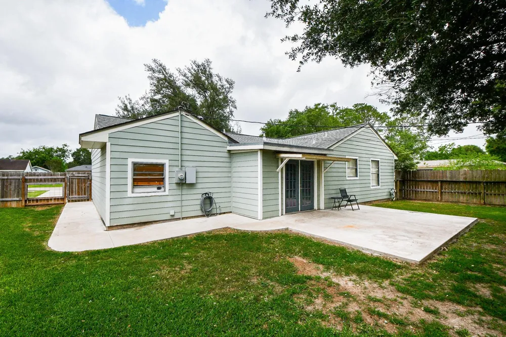 3116 12th Street Bay City, TX 77414
