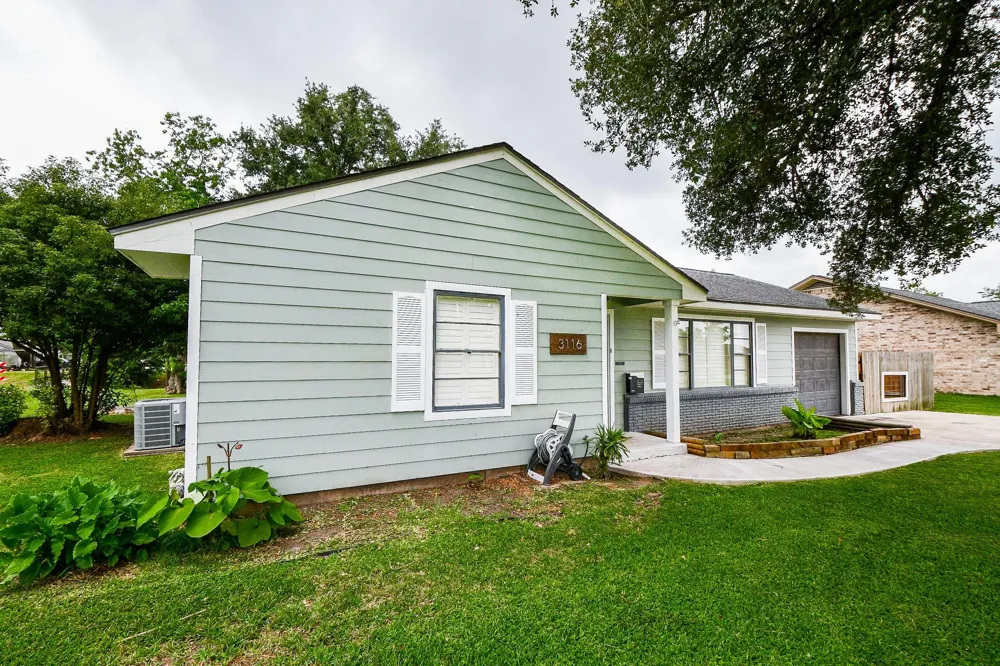 3116 12th Street Bay City, TX 77414