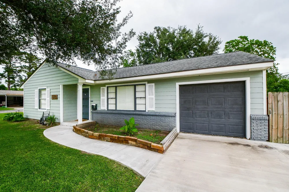 3116 12th Street Bay City, TX 77414