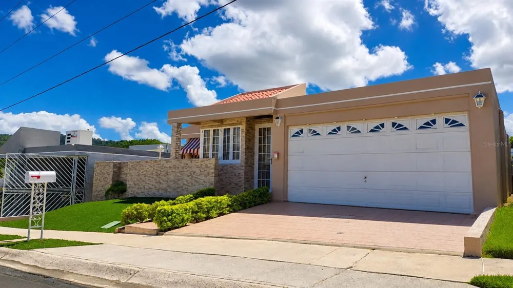Calle G #P15 GOLDEN GATE II Caguas, PR 00725