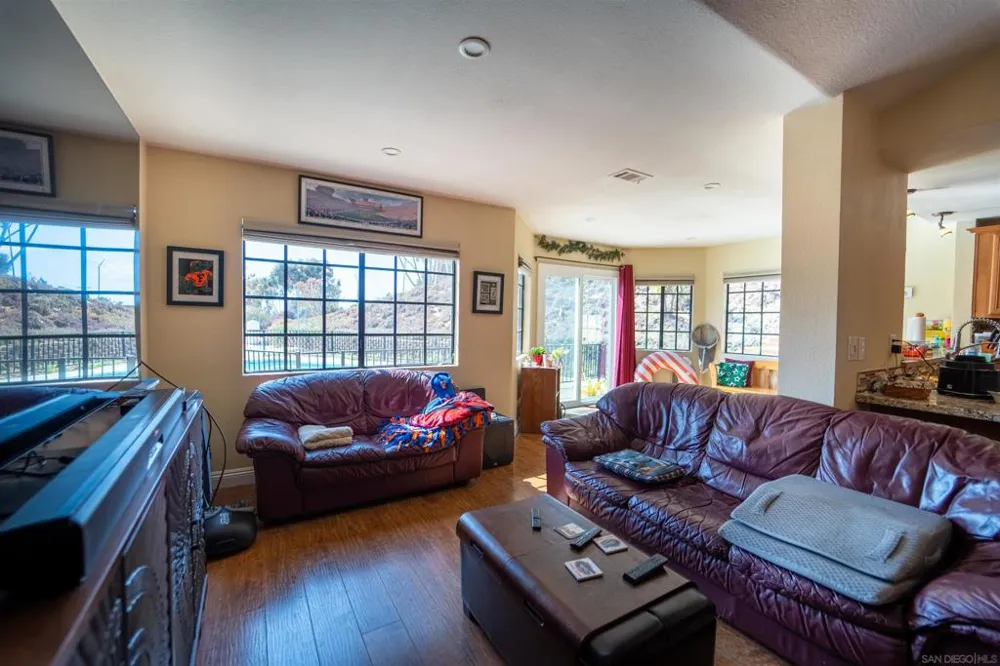 630 Myra Ave Chula Vista, CA 91910