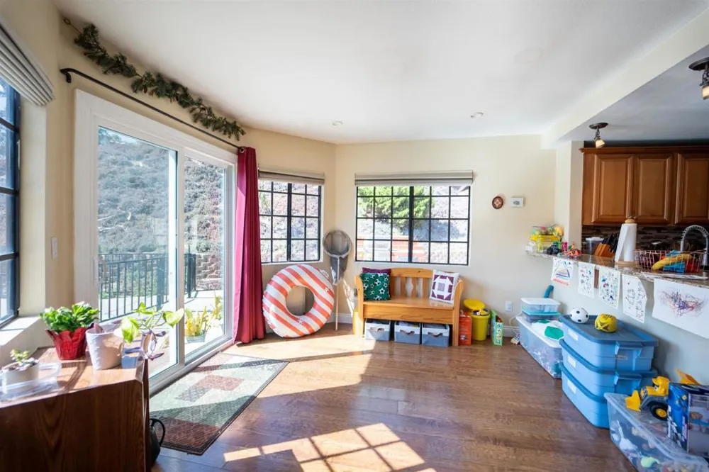 630 Myra Ave Chula Vista, CA 91910