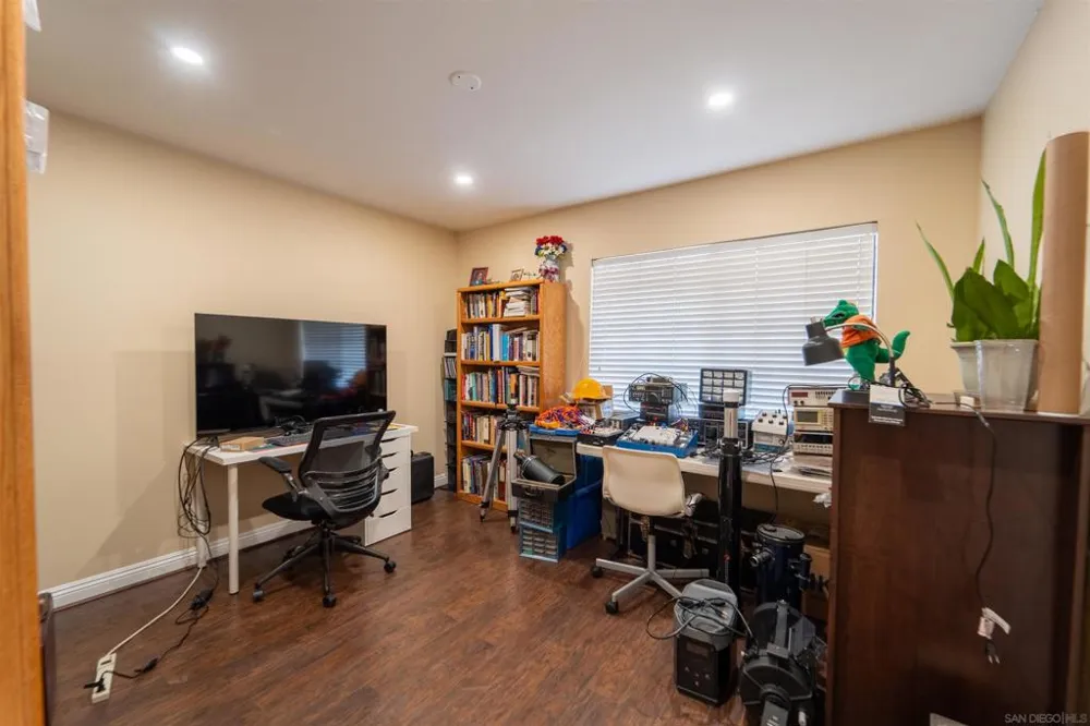 630 Myra Ave Chula Vista, CA 91910
