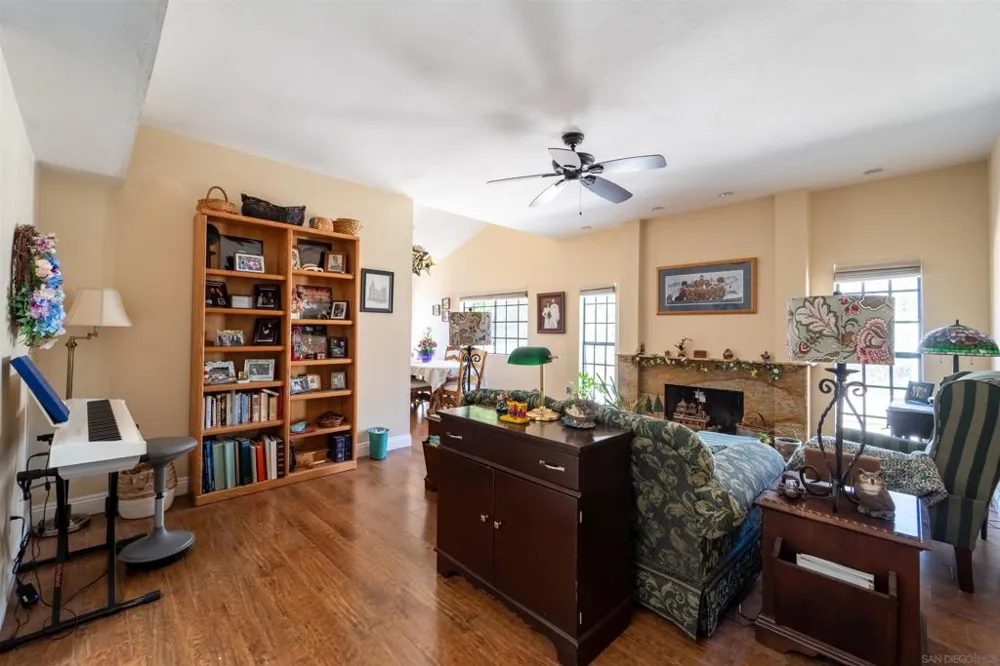 630 Myra Ave Chula Vista, CA 91910