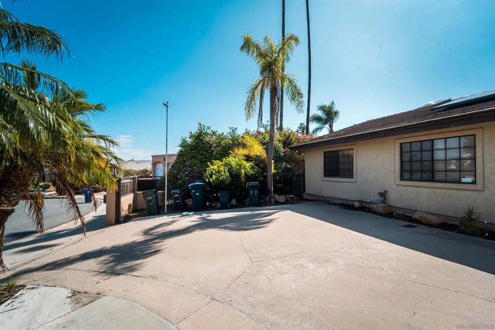 630 Myra Ave Chula Vista, CA 91910