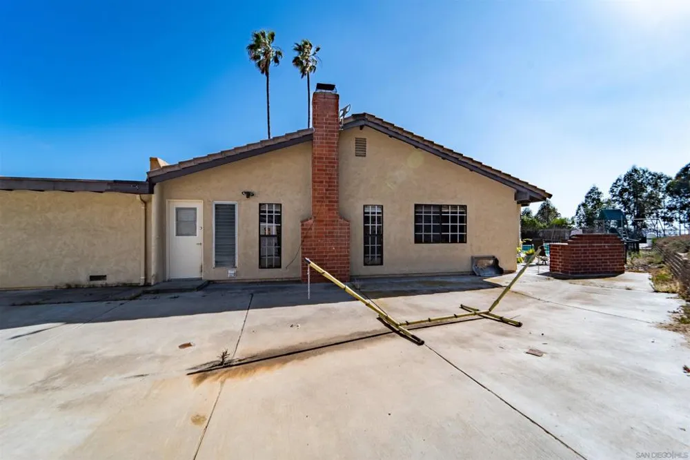 630 Myra Ave Chula Vista, CA 91910