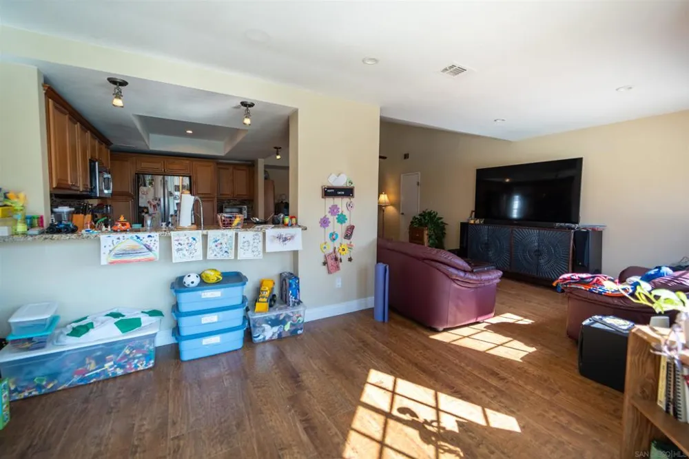 630 Myra Ave Chula Vista, CA 91910