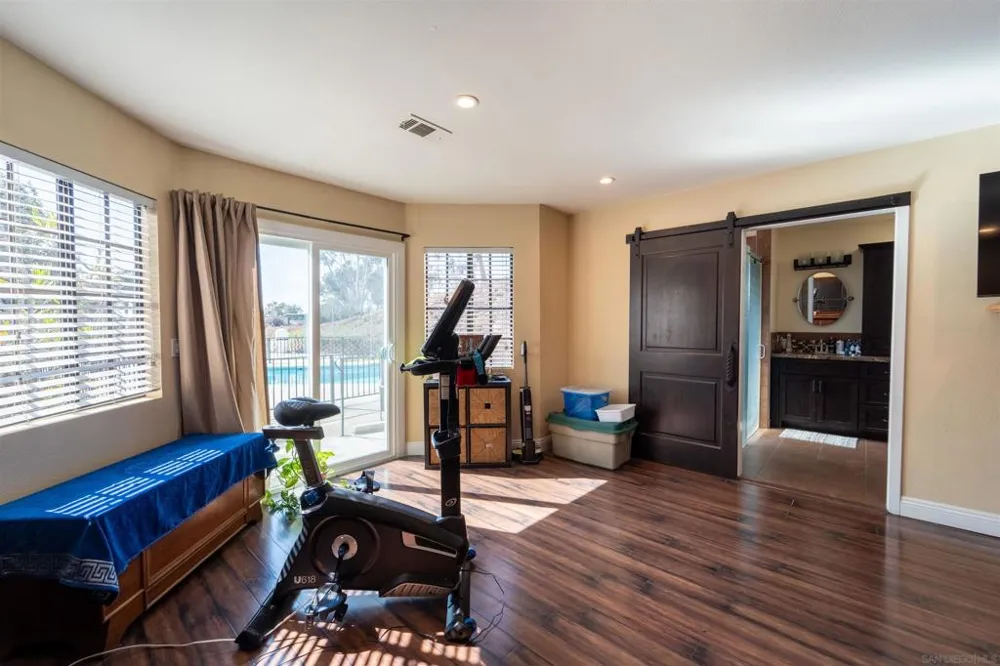 630 Myra Ave Chula Vista, CA 91910