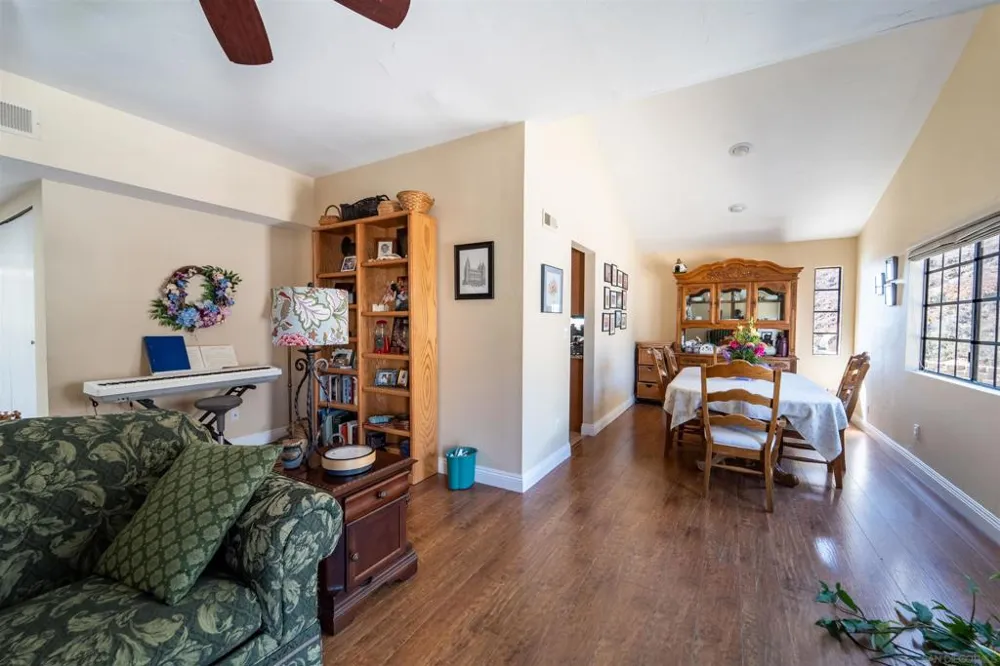 630 Myra Ave Chula Vista, CA 91910