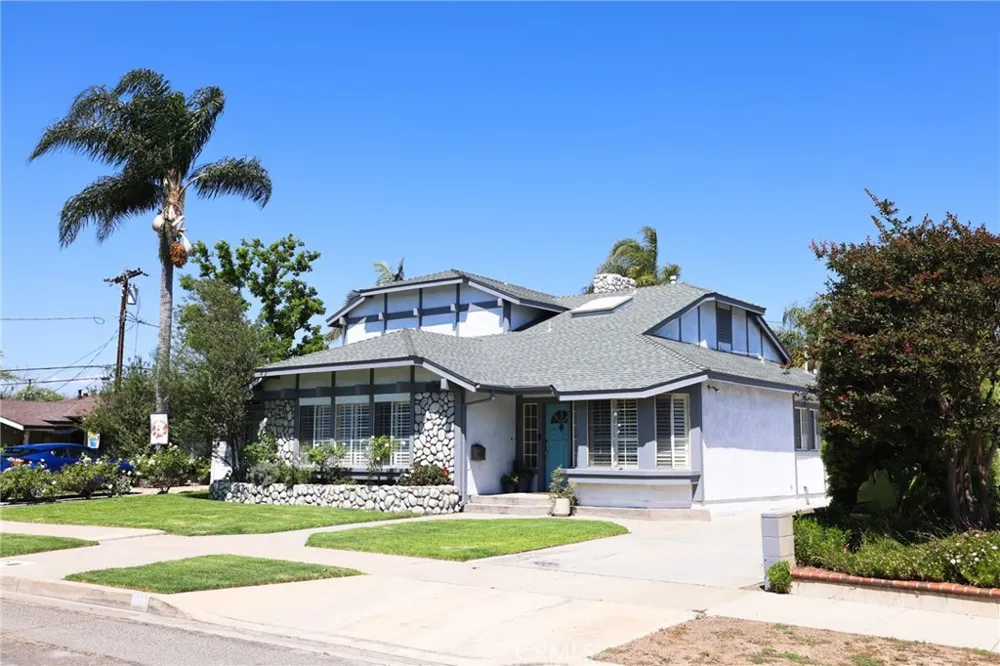 633 Orange Street Orange, CA 92867