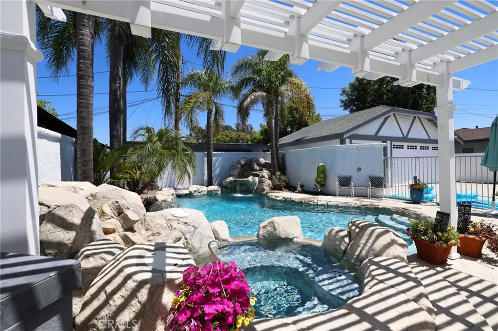 633 Orange Street Orange, CA 92867