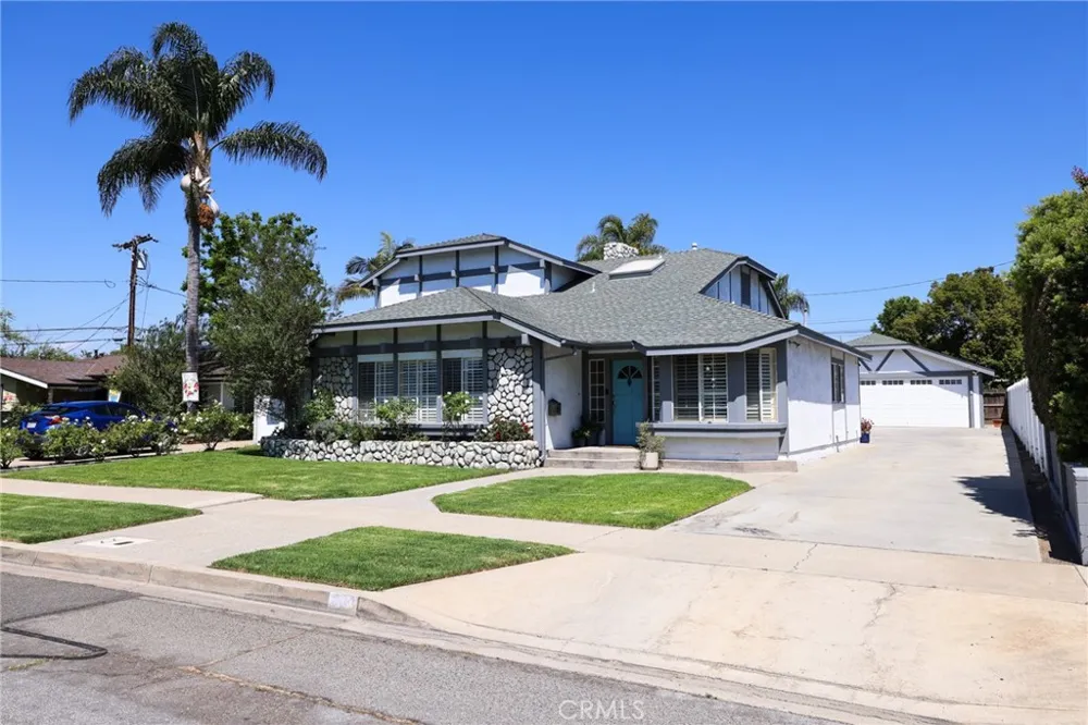 633 Orange Street Orange, CA 92867