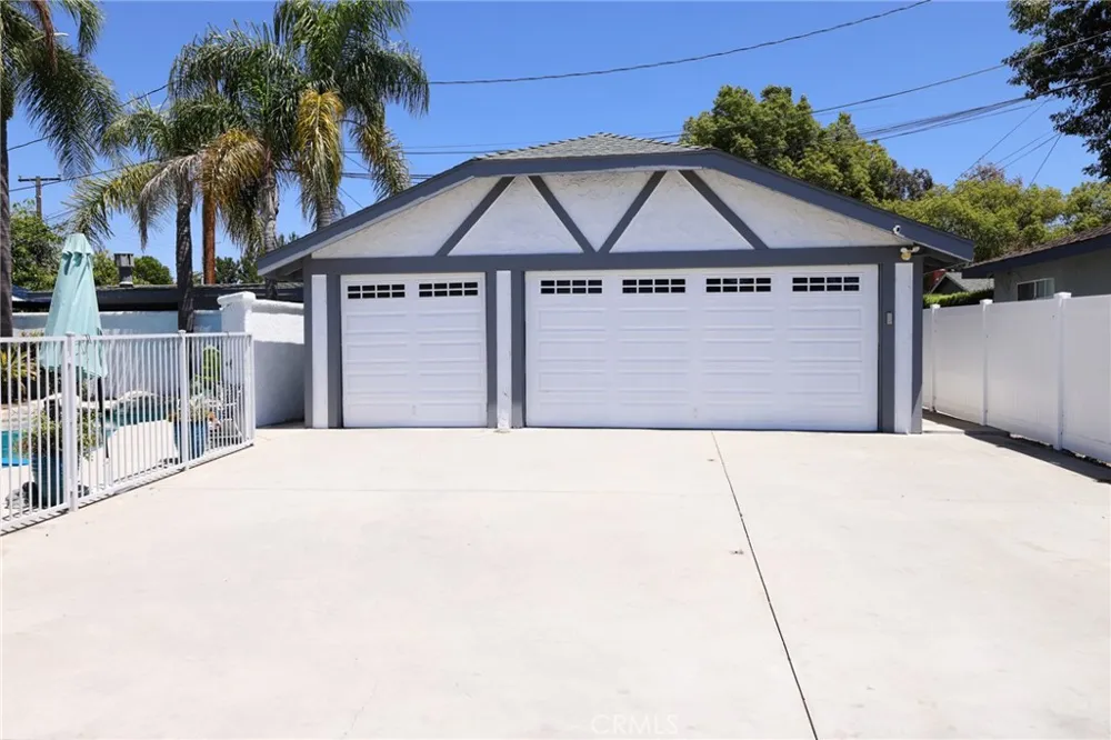 633 Orange Street Orange, CA 92867