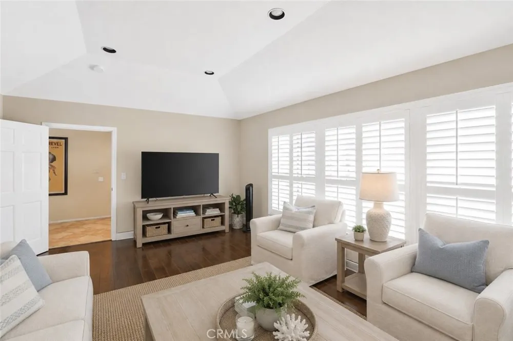 633 Orange Street Orange, CA 92867