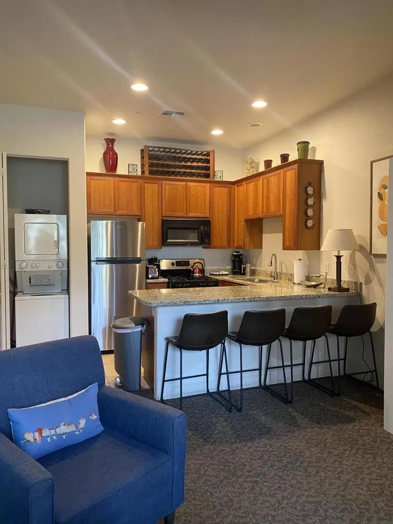 50650 Santa Rosa Plaza #3 La Quinta, CA 92253