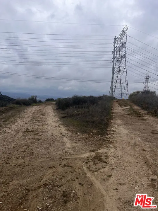 Alta Knoll Dr Santa Clarita, CA 91350