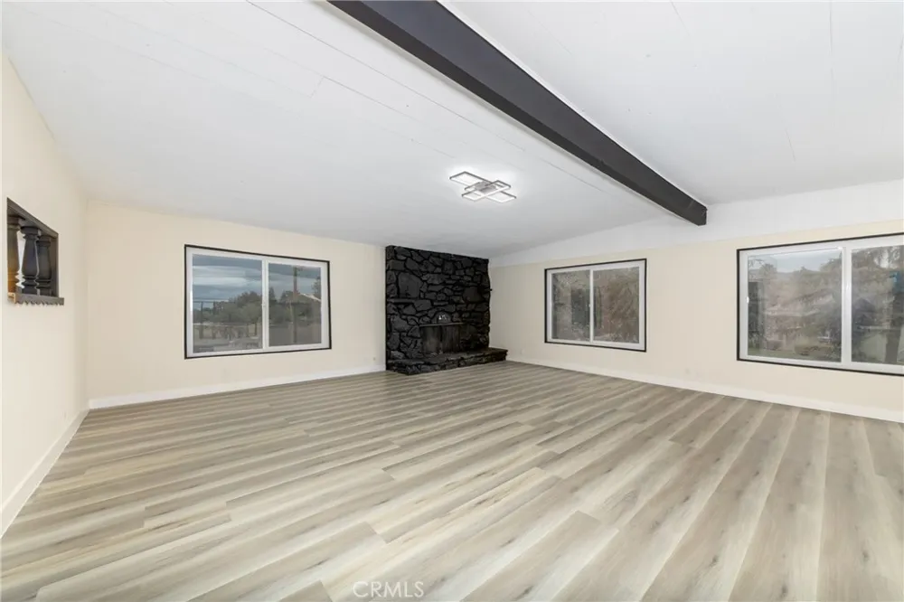12449 6th Yucaipa, CA 92399