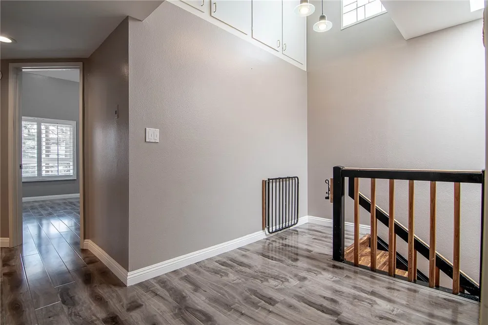 5401 Zelzah #115 Encino, CA 91316