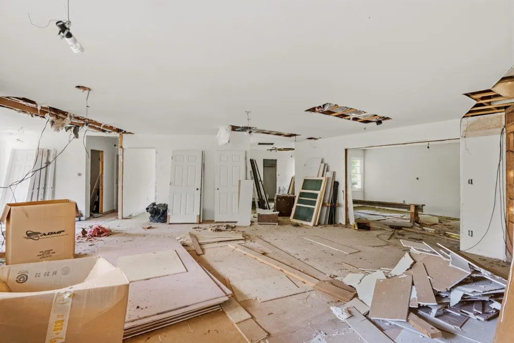 4931 Avenue T Santa Fe, TX 77510