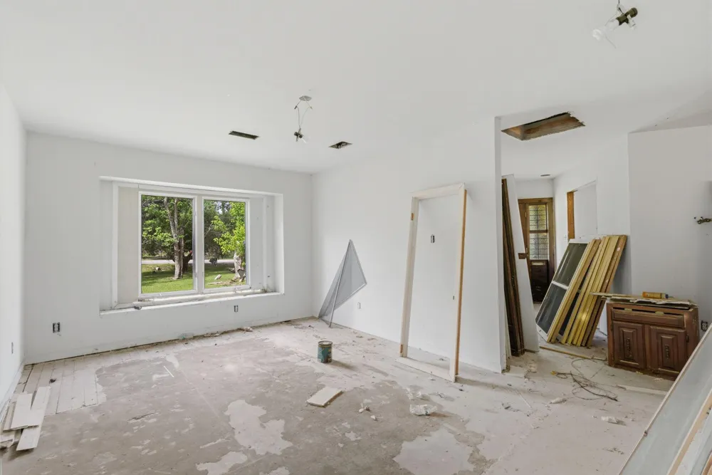 4931 Avenue T Santa Fe, TX 77510
